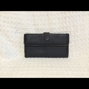 LAST CHANCE! 🛍Dooney & Bourke Leather Navy Wallet